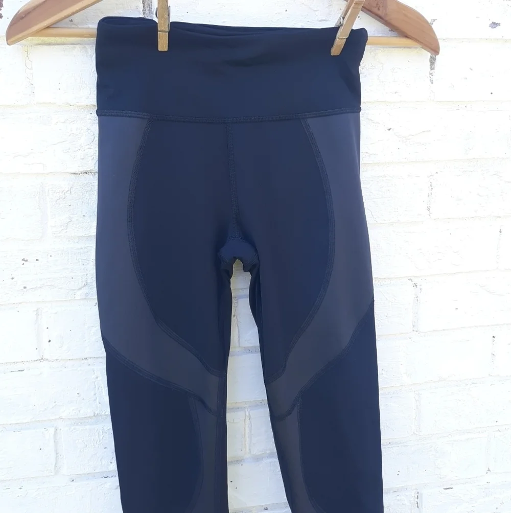 Lululemon City Core Tight Women's size 2